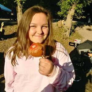 Meet your Posher, Lilian